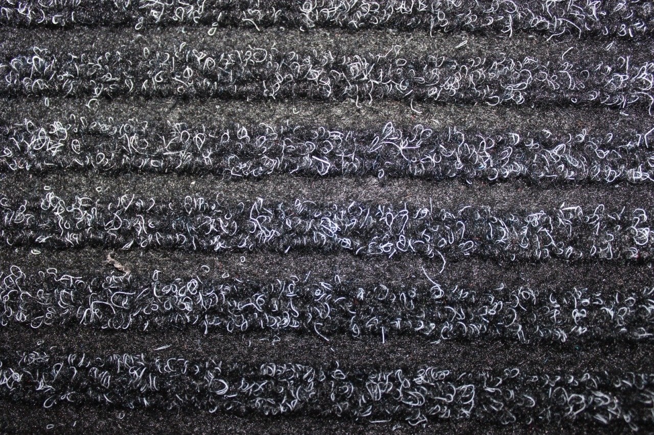 Kauçuk Tabanlı Akustik Halı 6mm Siyah Renk 4 m2